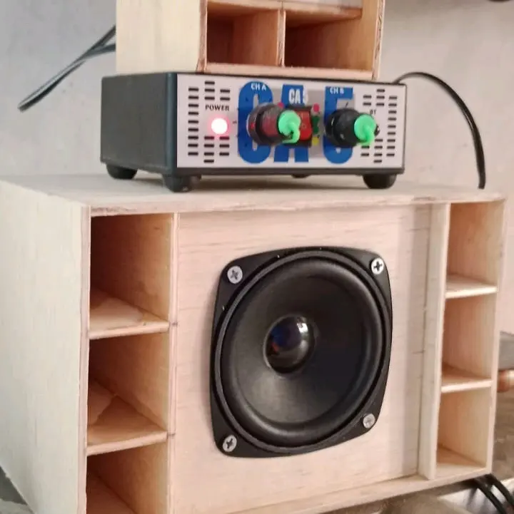 Sistem Suara Miniatur Bluetooth Speaker Full Bass