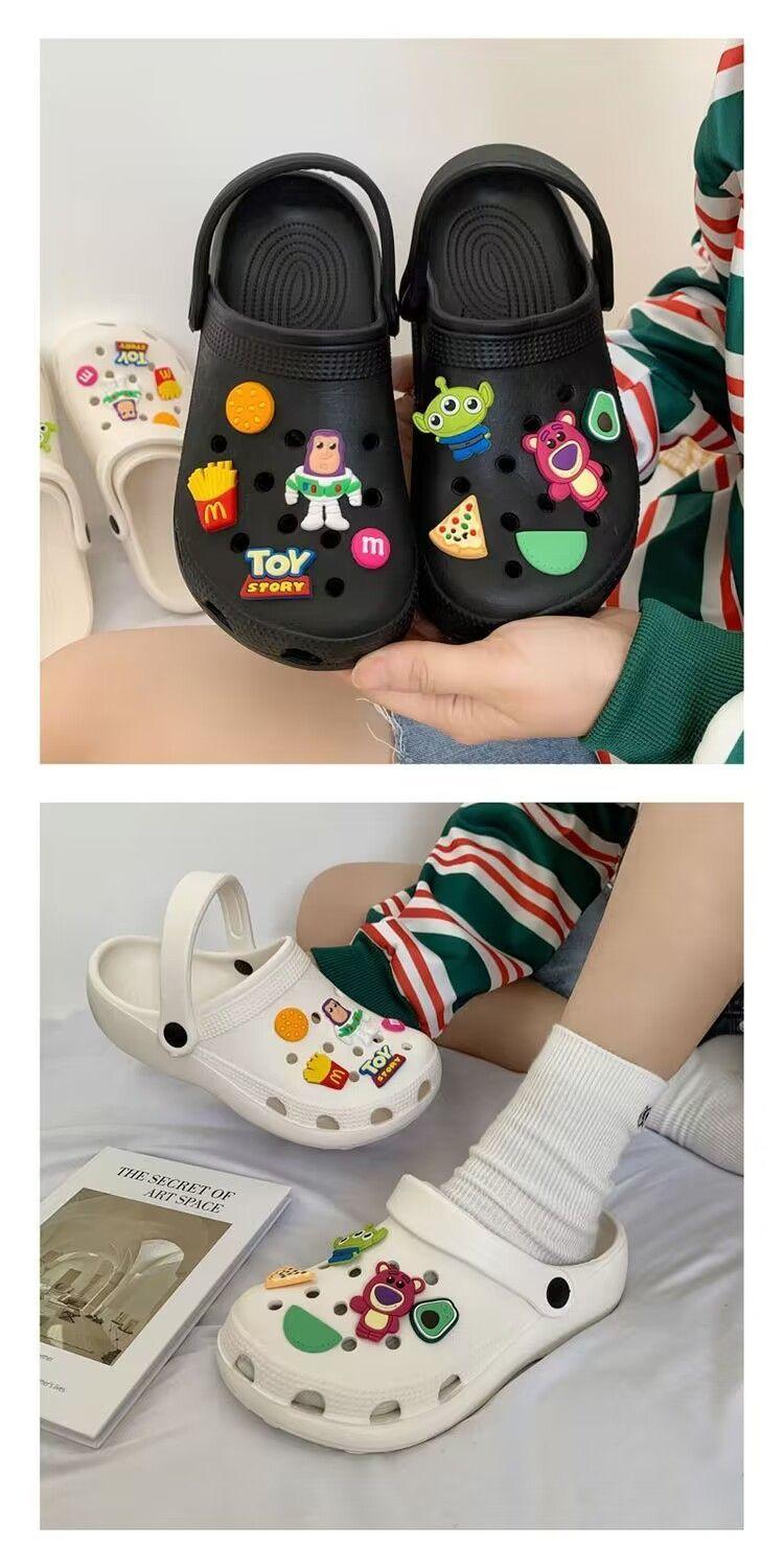 Sandal Wanita Kodok Nyaman Sandal 2025 Baru Baotou Sandal Pantai Anti Selip Tebal Baim Sendal Karet Cewek