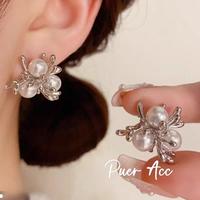 Gambar Puer acc Anting Wanita Model Super Kinclong Desain Unik Elegan Cocok Semua Outfit Kekinian J1570 - Gold dari Puer Acc ID Kota Administrasi Jakarta Utara 2 Tokopedia