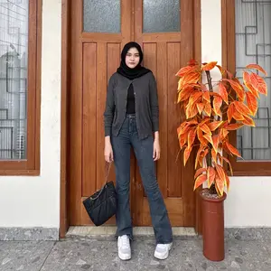Celana Wanita HW Cutbray Jeans Basic Snow Black