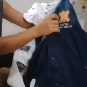 Jaket Hoodie Varsity Full Bordir Kupluk Kancing Terbaru untuk Dewasa dan Anak Laki-Laki Perempuan Bahan Tebal Sangat Keren Pria Wanita Fleece - Lembut, Garis