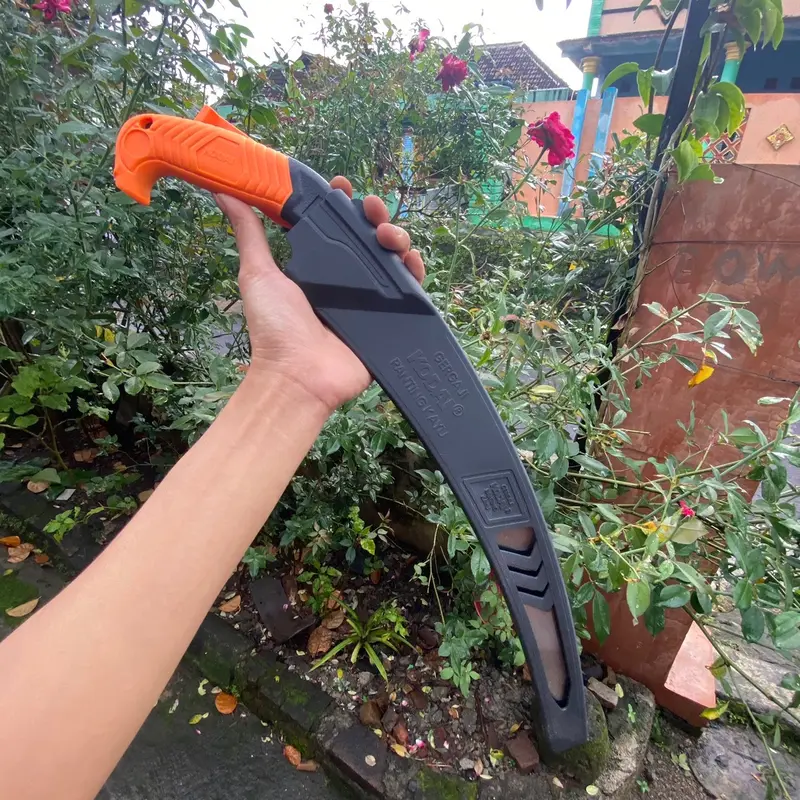 Gergaji Pruning Baja Putih dengan Mata Tajam dan Gagang Viber Lapis Karet 4