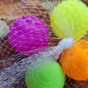 6Pcs Set Baru Lahir Puzzle Pijat Karet Berbunyi Bola Mainan Pelatihan Touch Multifungsi Soft Ball Set