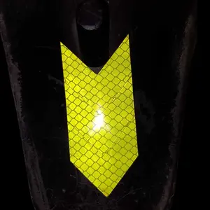 [Gaode] Stiker Reflektor Mobil 10PCS Reflektor Pemantul Cahaya Bahan PET Desain Panah Hijau Putih Kuning Biru 4.5cmx4cm Universal untuk Bumper Belakang Mobil Motor Kendaraan Car sticker Reflektor  stiker reflektor pemantul cahaya