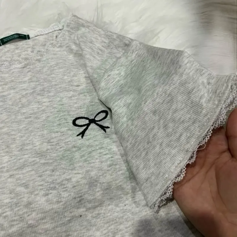 Mở Bán áo thun kiểu dáng fom ôm babytee cổ tay phối ren nơ thêu trước ngực cực điểm nhất hót trend 4