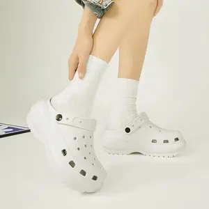 Sandal wanita  CROCSS ketinggian anti slip meningkat，Sepatu berlubang wanita，Sandal Jelly