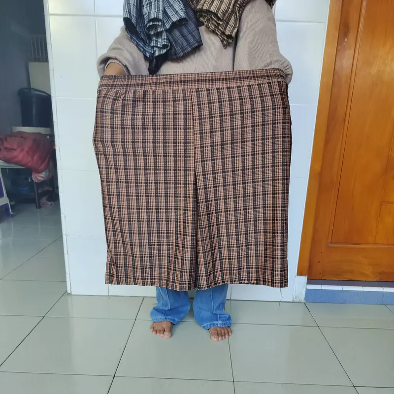 XXXL kulot pendek jumbo motif kotak jacquard pinggang full karet celana harian wanita Kantong Melar Santai Shorts 3