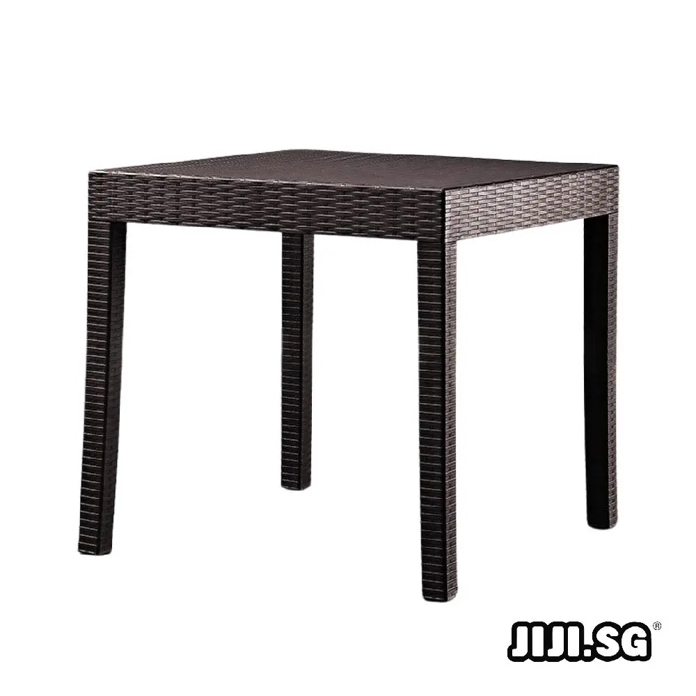 (JIJI.SG) HAMLIM Dining Table - Outdoor / Furniture / Table / Living