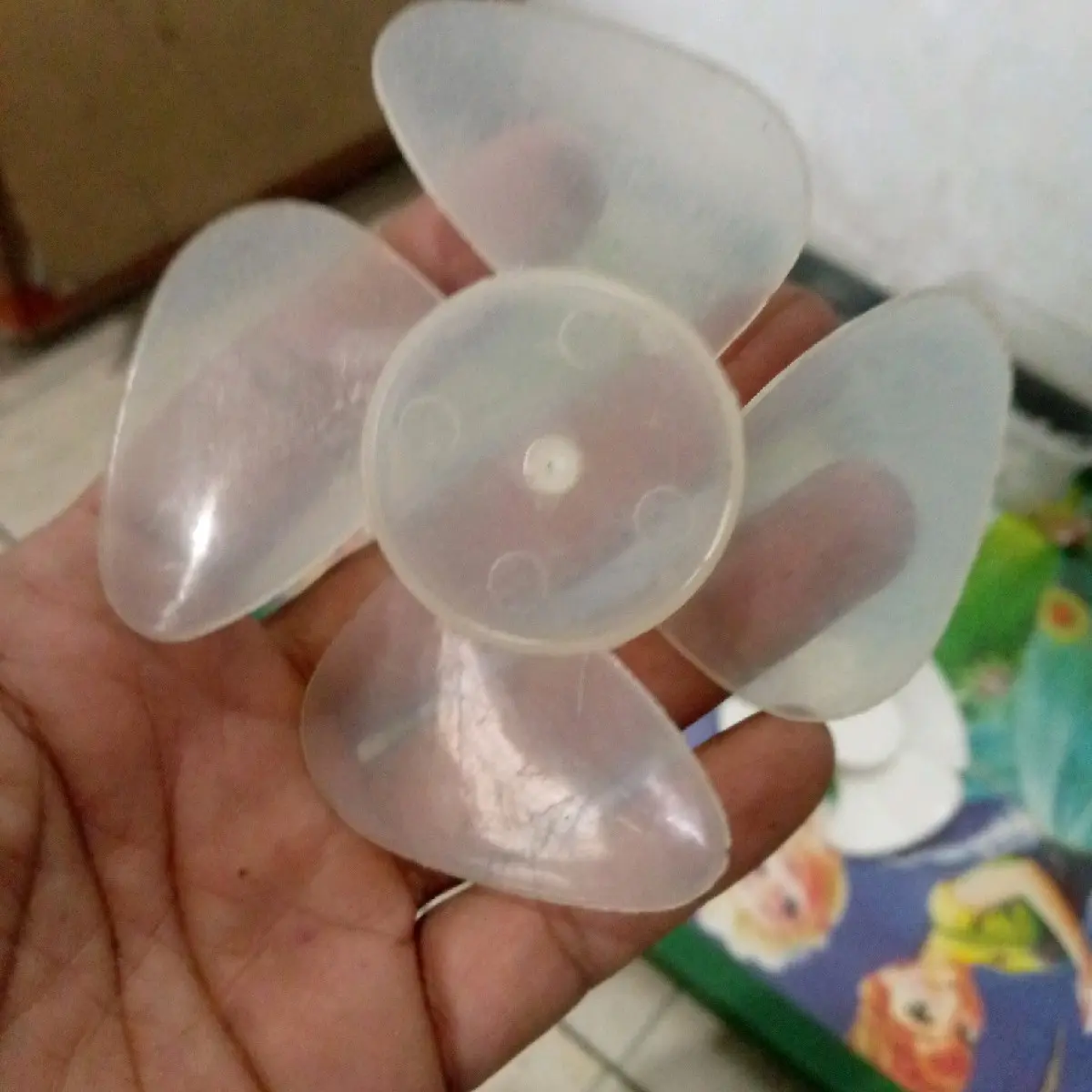 Kipas LAYAGAN 4 SIRIP/BALING