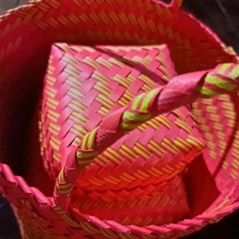Tas Hajatan 1 set isi 3  ( Wanita - Pria ) 1