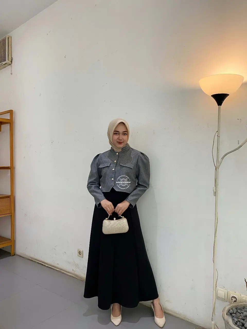 LAYLY Blazer Crop Top-Blouse Crop Top-Wanita Korean Style Terbaru-Atasan Wainta Basic-Vest Rompi