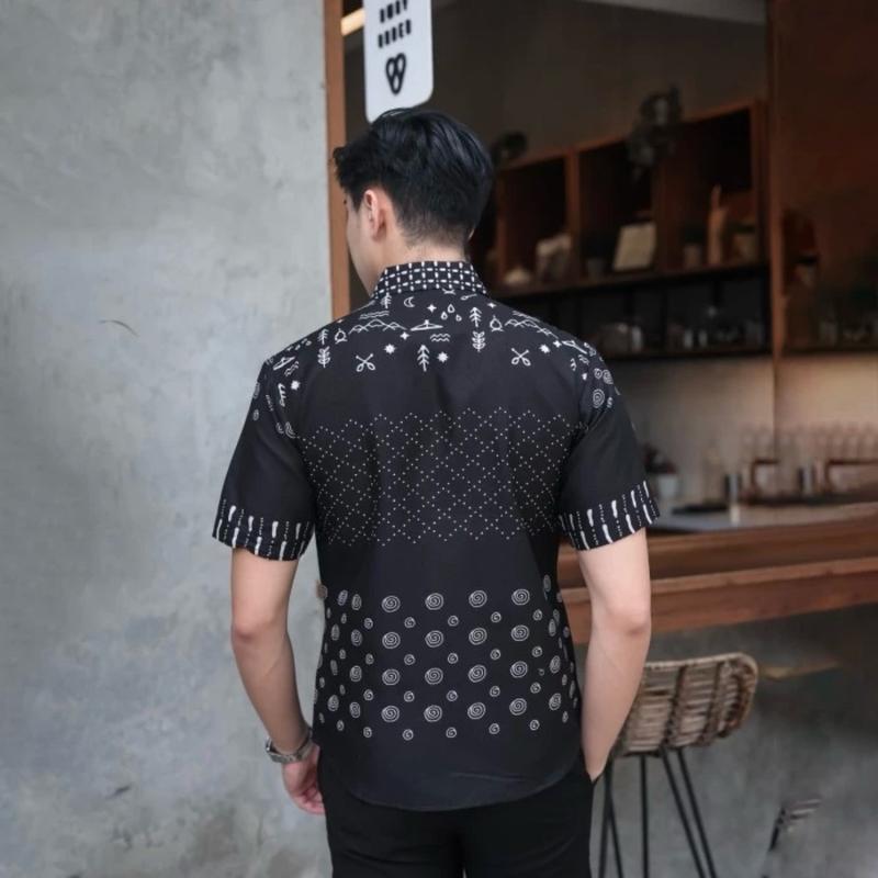 ARKANA HITAM Kemeja lengan Pendek furing full Ero katun slimfit 2