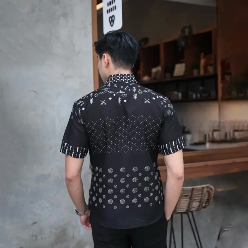 ARKANA HITAM Kemeja lengan Pendek furing full Ero katun slimfit 2
