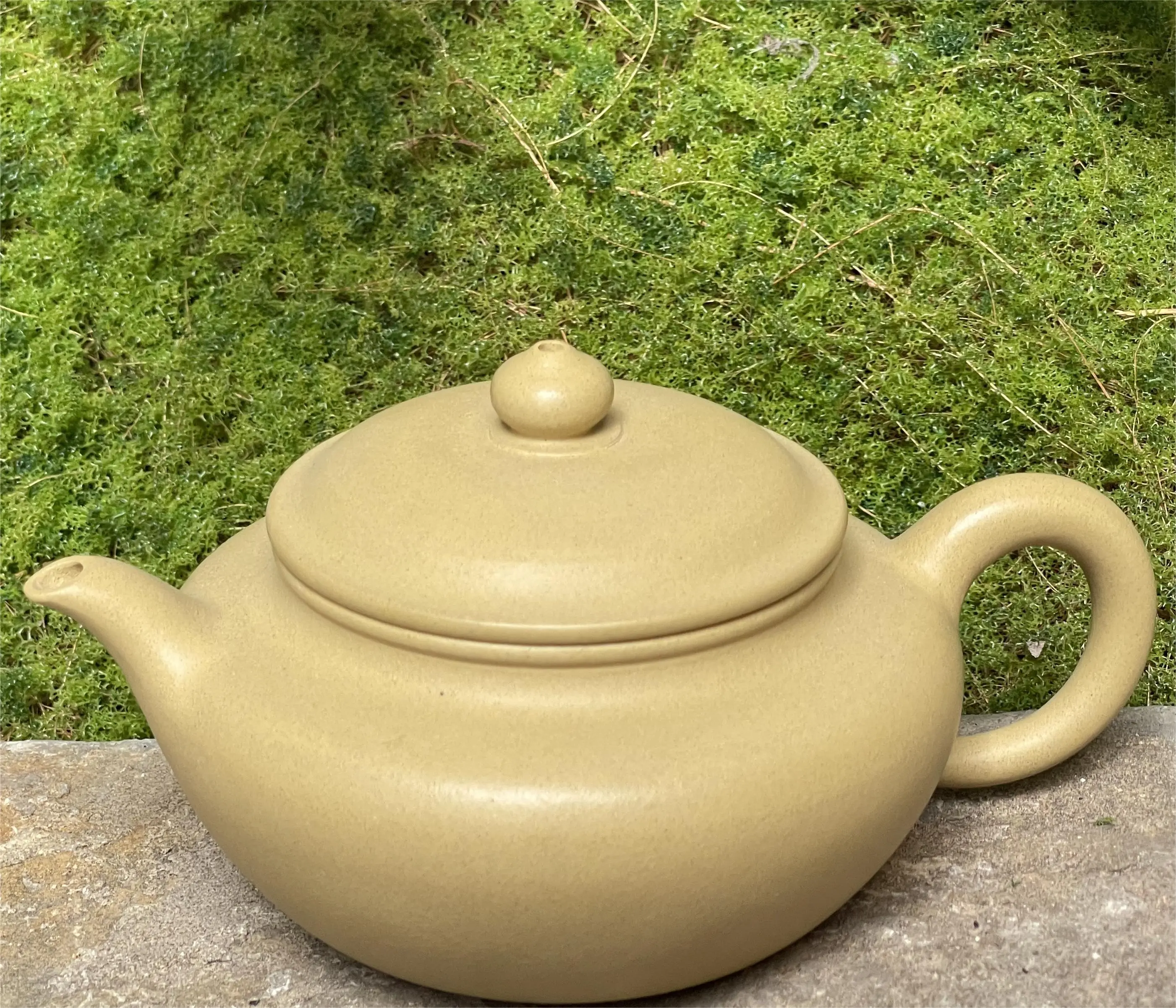 YU RUI ZI SHA TEAPOT SEMI HANDMADE