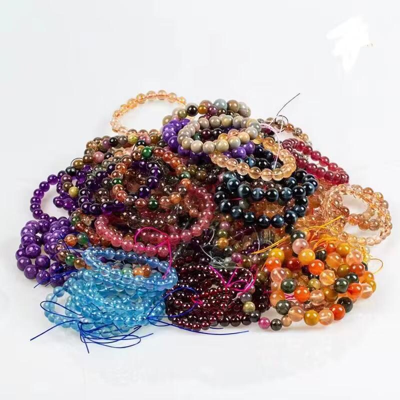 Natural crystal bracelet live broadcast special shooting link with diverse styles, send one of them