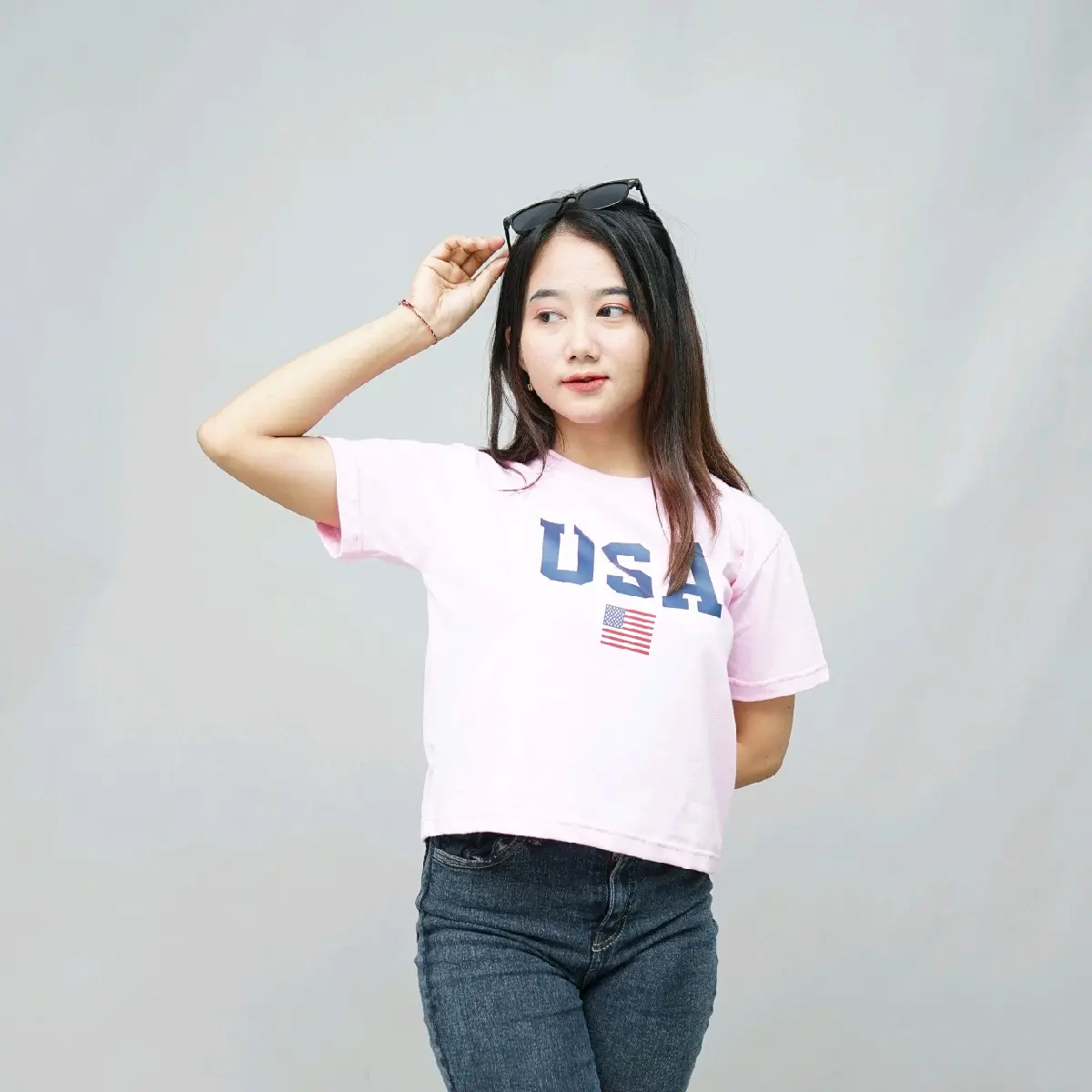 Kaos croptop wanita trendy