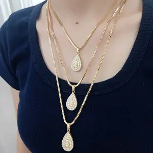 Kalung Berbentuk Labu Dengan Butir Mata