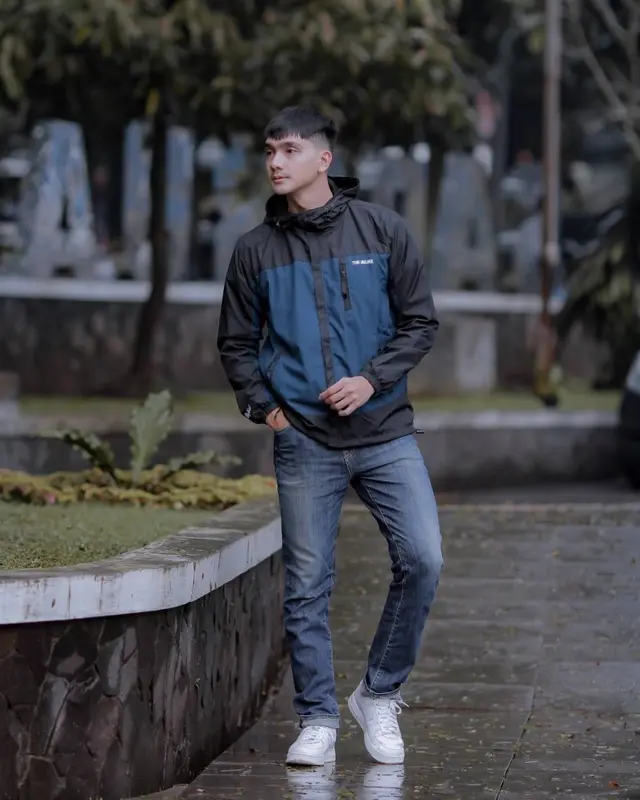 Jaket Parasut Wateproof Unisex Branded Original The Bojiel / Jaket Outdoor Pria 5