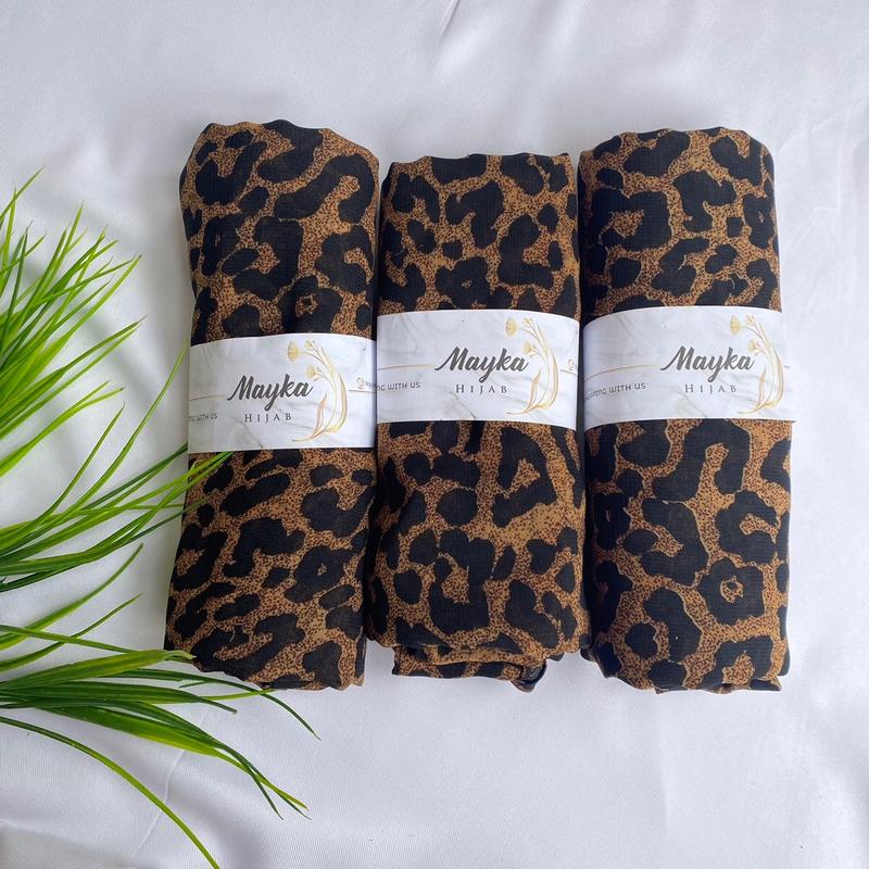 Segiempat Leopard Macan by Mayka 2
