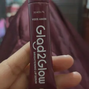 【2PCS Lebih Cuan】Glad2Glow Brightening Lip Serum - BERRY SODA SHADE READY STOCK!!! VC-IP Vitamin E 3in1  Lip Serum Treatment  Melembabkan Mencerahkan Bibir Gelap Lip Tint Warna Natural Glowing Tahan Lama Buildable Natural Lip Color Care G2G