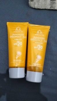 Product Review of ( READY STOK ) Madame Gie Protect Me Sunscreen SPF 30 PA +++ With Calendula  BPOM from -**. 1