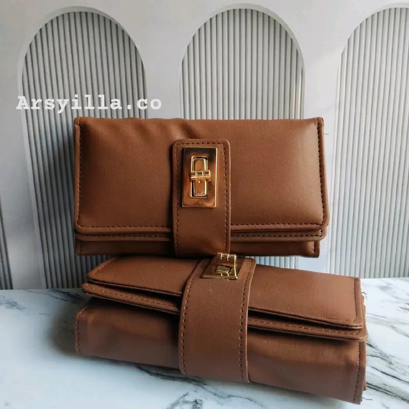 Dompet Wanita dengan Harga Promosi Kartu 3