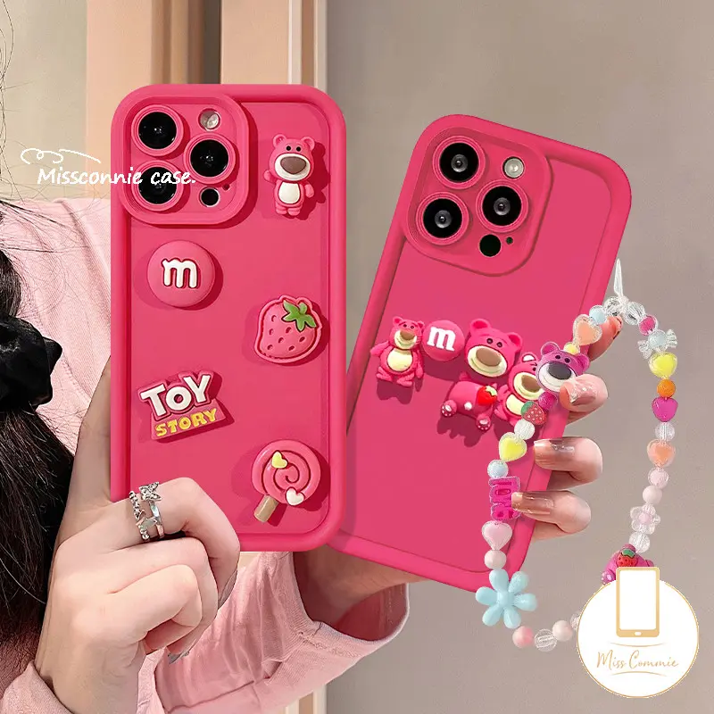 MissConnie Casing Untuk Oppo A38 A54 A16 A18 A12 A78 A7 A17 A54s A58 A15S A76 A3s A16s A53 A98 A55 A77 A74 A9 A5s A1k A52 A96 A17k A16K A31 A77s Reno 8T 10 5F Cerita Mainan Boneka 3D Beruang Stroberi Lotso Lollipop Casing Merah Mawar Dengan Gelang 0