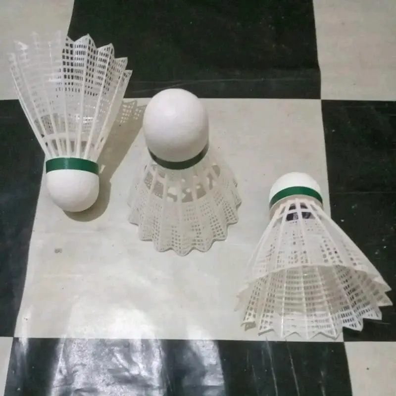 shuttlecock badminton full plastik satuan