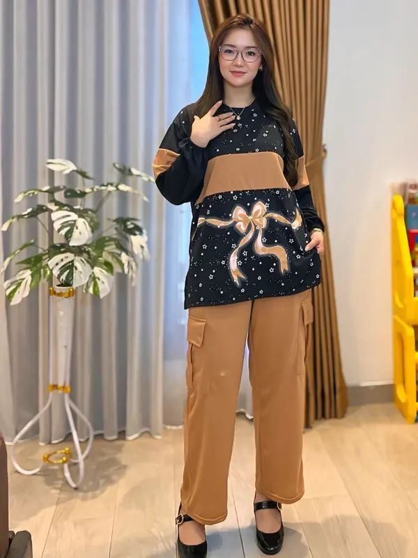 Setelan Cargo Lengan Panjang Oversize Terbaru LD 120 CM Setelan Wanita Atasan Lengan Karet dan Celana Cargo Fashion Muslim SR5632 0