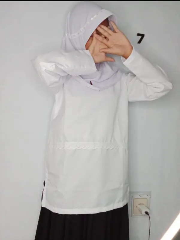 SETELAN BUSANA muslimAH ANAK HITAM PUTIH baju kancing Katun Lembut Nyaman TK SD TPA 4