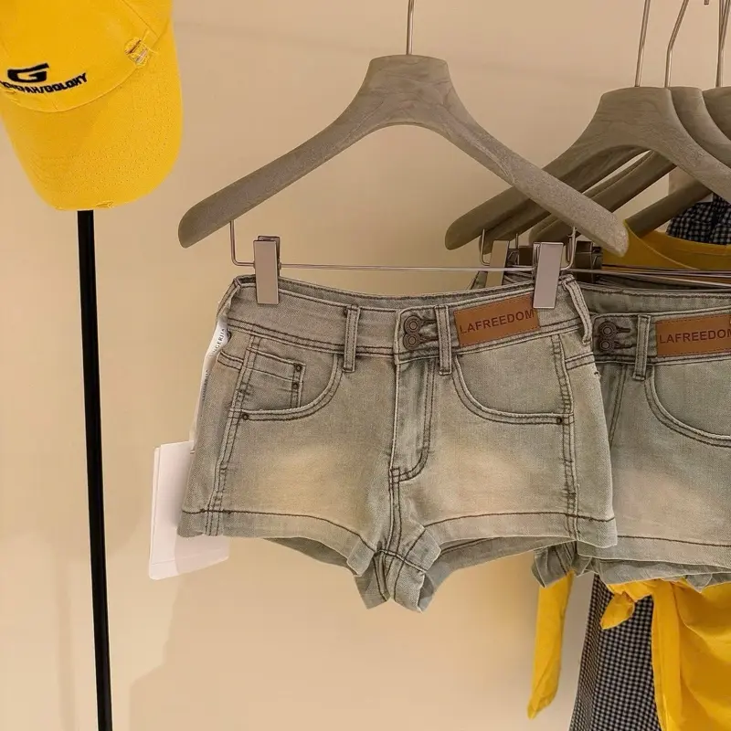 Quần short ôm dáng ngắn hot hit qccc