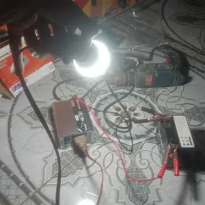 2000W Power Inverter 500 watt 1000watt 1000w DC 12V/24V ke AC 220V Perubah Arus Listrik DC to AC Lampu Kipas Angin Charger
