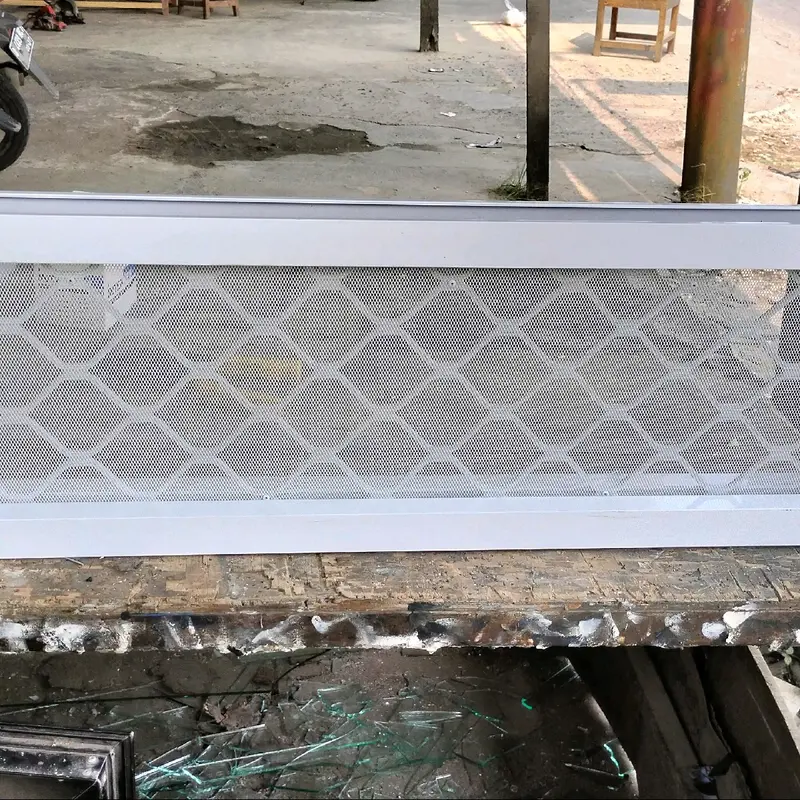 BOVEN TANPA KACA T40 X L80 VENTILASI ALUMINIUM KAWAT NYAMUK ANTI KARAT EXPANDA 1
