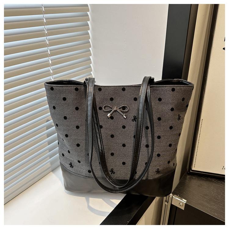 Polka dot print bow shoulder bag fashion trend large capacity casual bag underarm tote bag para sa mga kababaihan Polka dot print bow shoulder bag fashion trend large capacity casual bag underarm tote bag para sa mga kababaihan