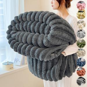 快適なソファやベッド用フラネルブランケット、軽量でオールシーズン対応、様々なカラーとサイズから選択可能。リビングルーム、ベッドルーム、旅行、クリスマスギフトに最適。