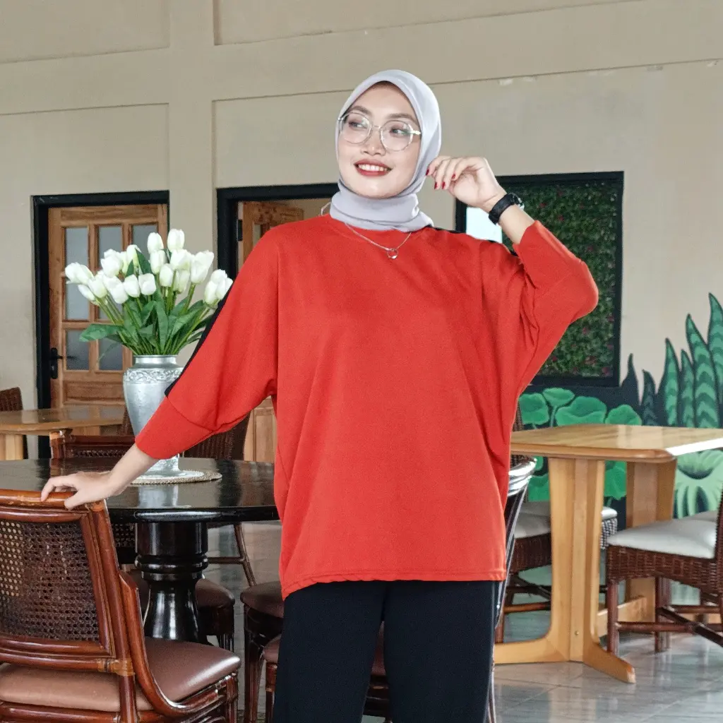 Blouse Batwing Wanita Knit Elegan - Kombinasi model lebaran Nyaman