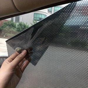 車用サイドウィンドウ日よけ 2枚セット — 静電気で貼り付けるフィルムで、車内を涼しく保ち、プライバシーを守ります！
