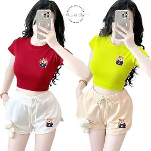 [Size S, M] Set Phối Áo Croptop Borip Ôm Body Form Basic Cổ Tròn Tay Ngắn Phối Với Quần Đùi Da Cá Đính Gấu Bông In Hình Capybara Like, Nữ Kem Women Pants Thun Cổ Tròn đồbộ mặc nhà