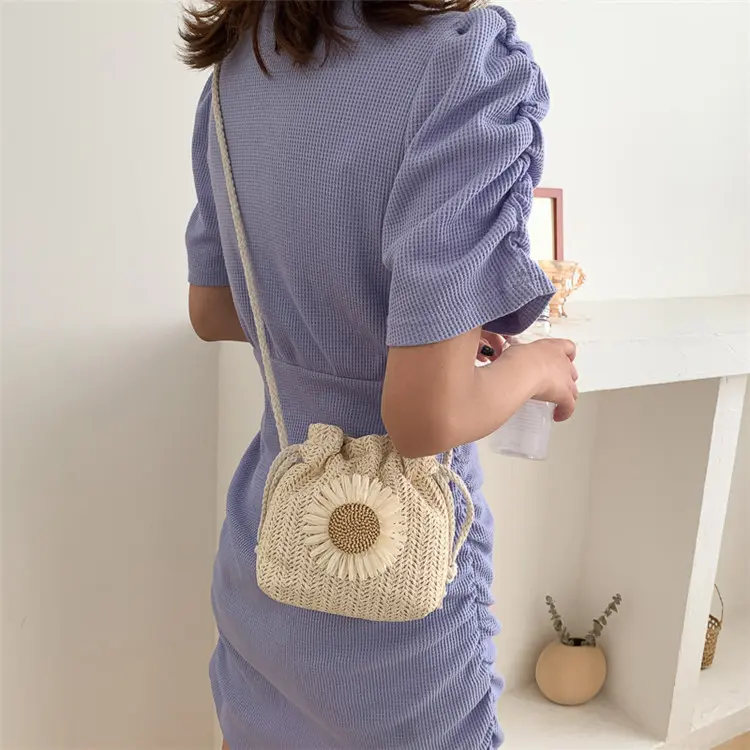 Tas Selempang Bucket Serut Bahan Anyaman Bunga Matahari/Tas Serut Bunga Matahari [READY Jakarta] Wanita 1