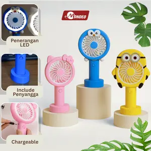 kipas angin mini 1 set lengkap Kipas Angin Mini Karakter LED Rechargeable + Dudukan (Portable Desk Fan Lucu)