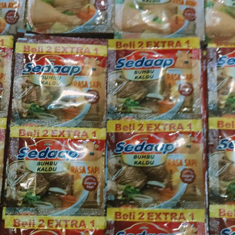 SEDAP BUMBU KALDU 108PCS netto 9 Gram varian sapi dan varian ayam [Bisa MiX] Bubuk Kaldu Bahan Penyedap Msg Masakan 2