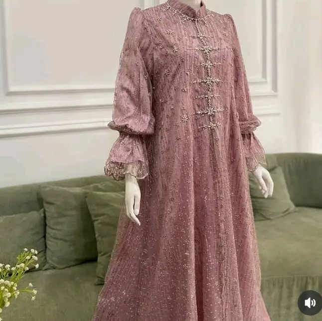 gamis full brokat mewah cocok untuk lamaran , nikahan dan wisuda style hijab glamour look women