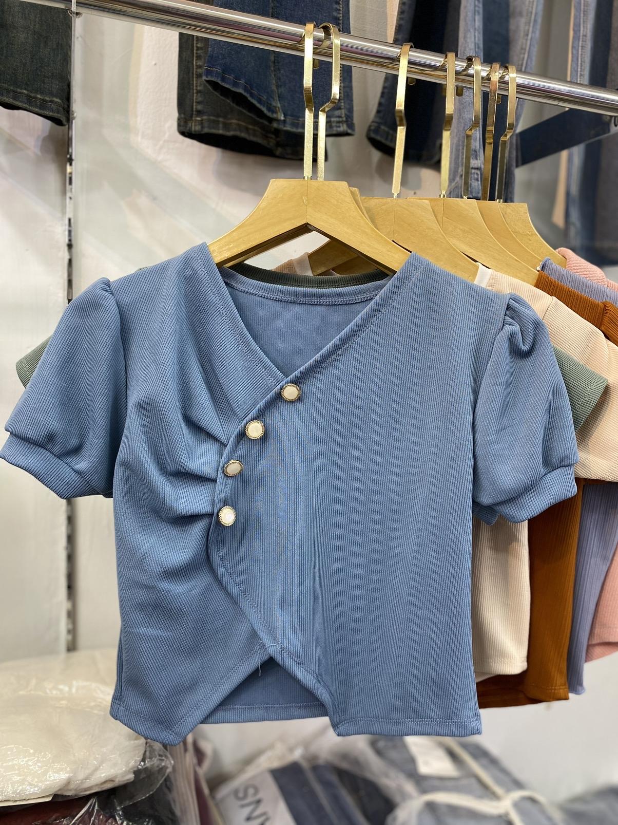 Crop top gemoy/AinunCollection.manado Atasan Baju Casual Dewasa