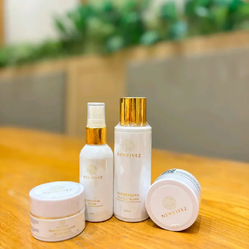 Newfivez Lightening Series Paket Flek Hitam Dan Anti Aging skincare mencerahkan Perawatan Wajah Kusam Kerutan Memudarkan 0