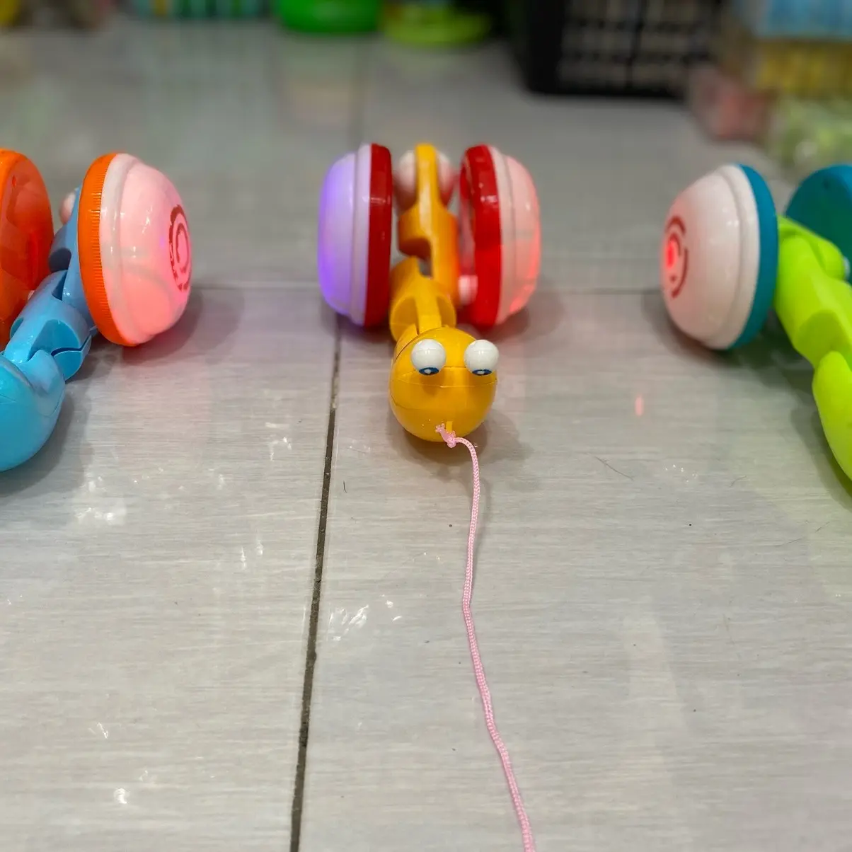 Mainan Siput Tarik Bergoyang untuk Anak - Toys