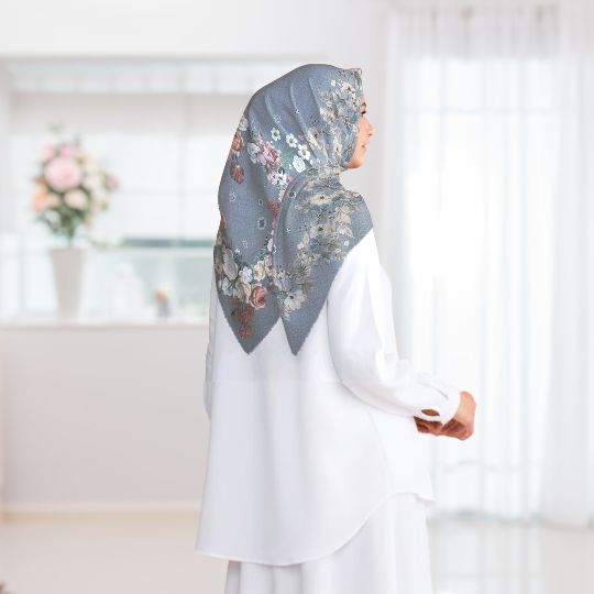Hijab Segi Empat Voal Motif Series Taraman Kerudung