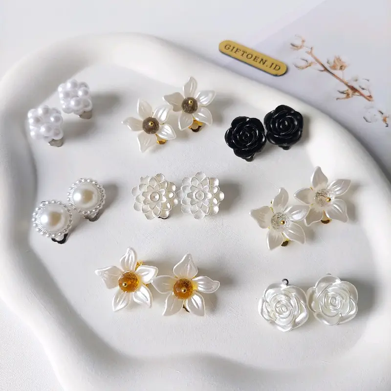 Anting Lance Crown Anime Mashle Tipe READYSTOK Shop Tokopedia