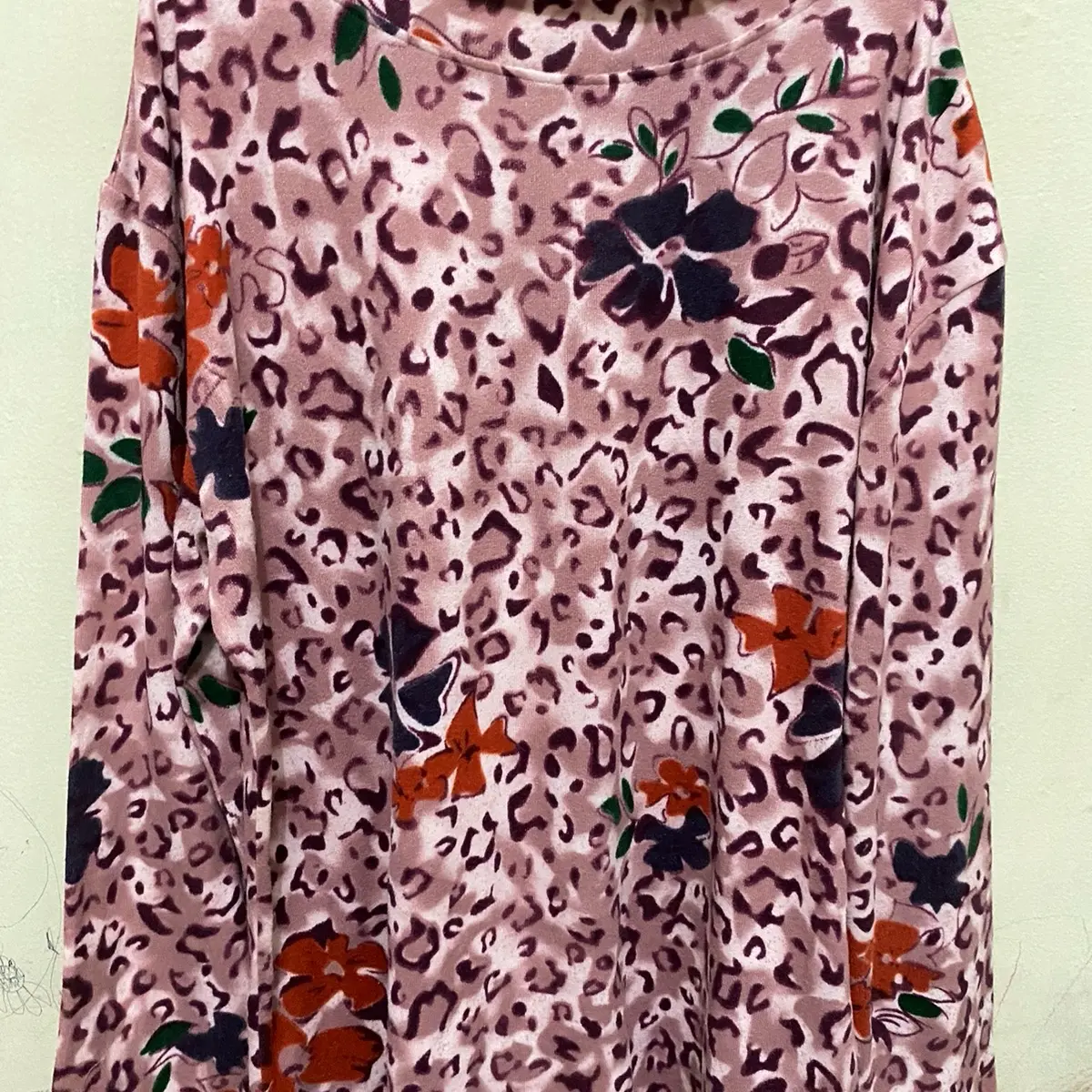 atasan baju rajut bahan halus motof bunga