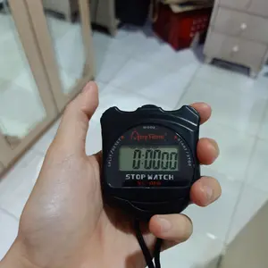 Stopwatch  Digital Alat Penghitung Waktu Efisien Olahraga