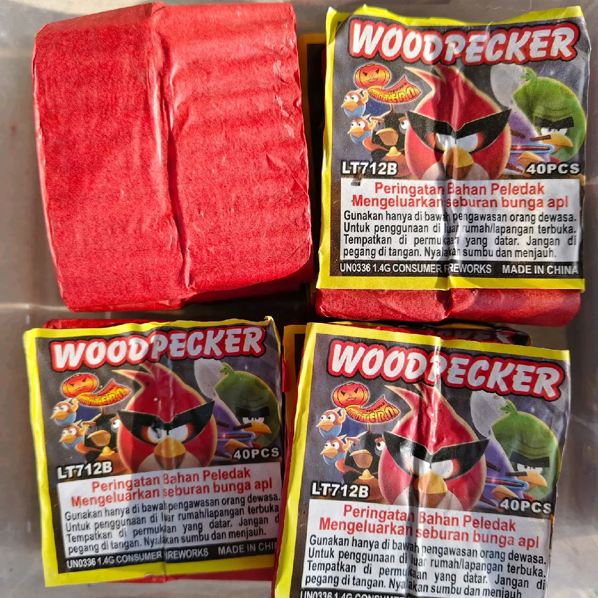 mainan buku gambar  Anak Games  Woodpecker jumbo isi 32biji warna merah bagus